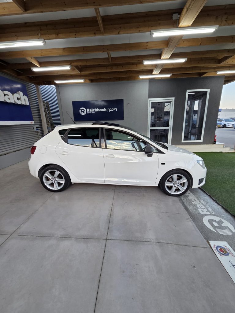 WhatsApp Image 2025-10-23 at 10.10.38 (4)