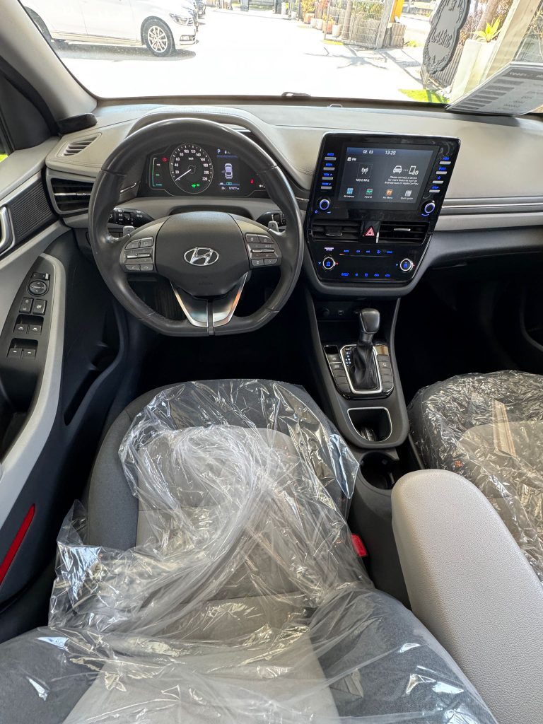 WhatsApp Image 2025-10-23 at 15.33.13 (3)