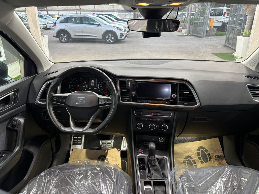 WhatsApp Image 2025-12-08 at 09.02.30